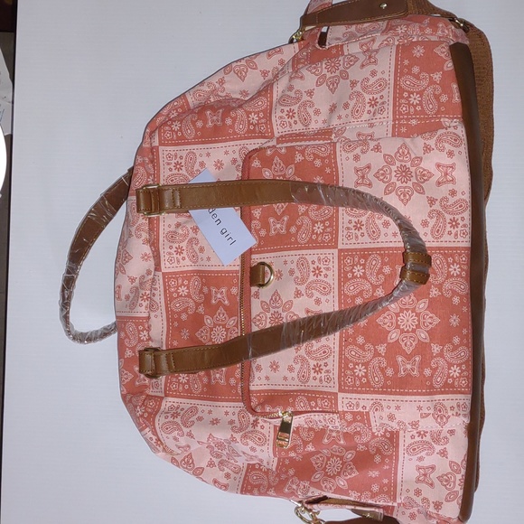 ๐บMADDEN GIRL Mggloryc Weekender Bag - Picture 6 of 11